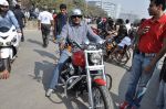Sanjay Gupta at safety drive rally by 600 bikers in Bandra, Mumbai on 10th Feb 2013 (6).JPG